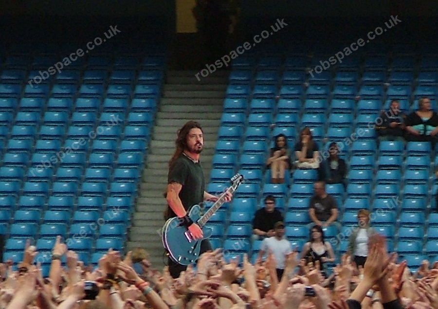 Foo Fighters 0806020401.JPG